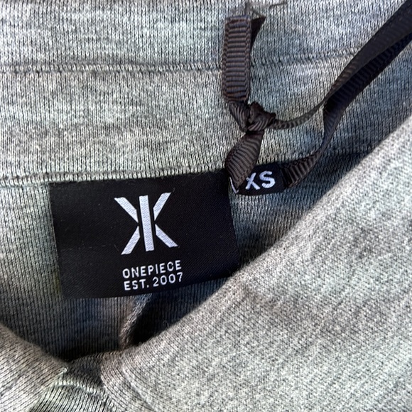 🎯NWT Onepiece Lake Jumpsuit Grey Mel Size XS - Picture 5 of 14